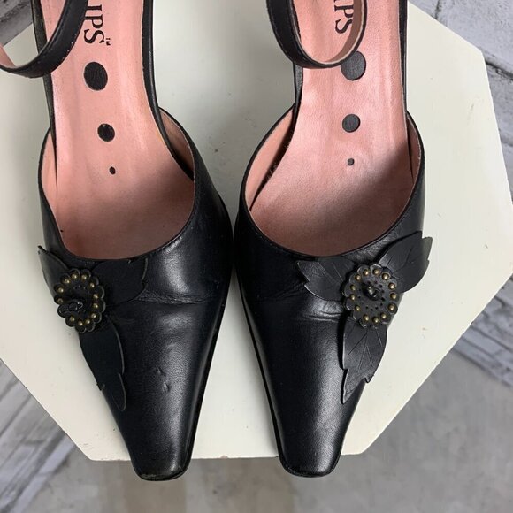 Two Lips Vintage Black Leather Pointy Toe Ankle Strap Pump - Picture 4 of 9